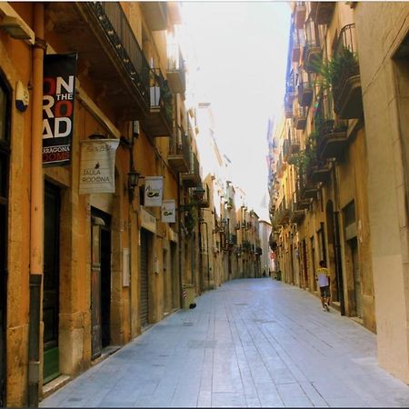 La Nau Rooms Tarragona Bagian luar foto